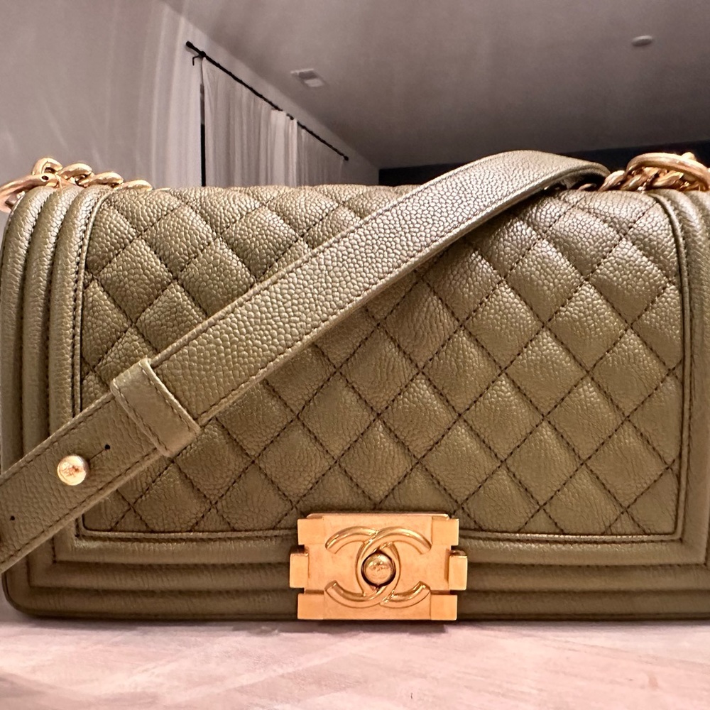 Chanel boy bag Cuba collection Green